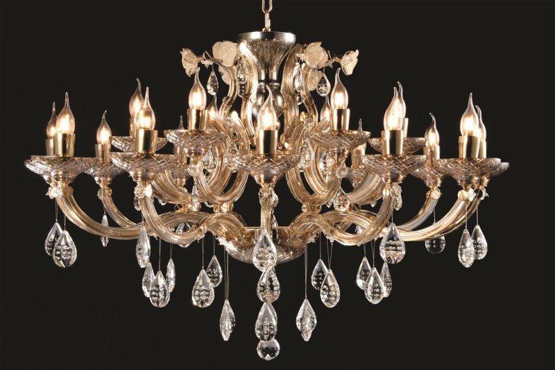 クリスタルシャンデリア